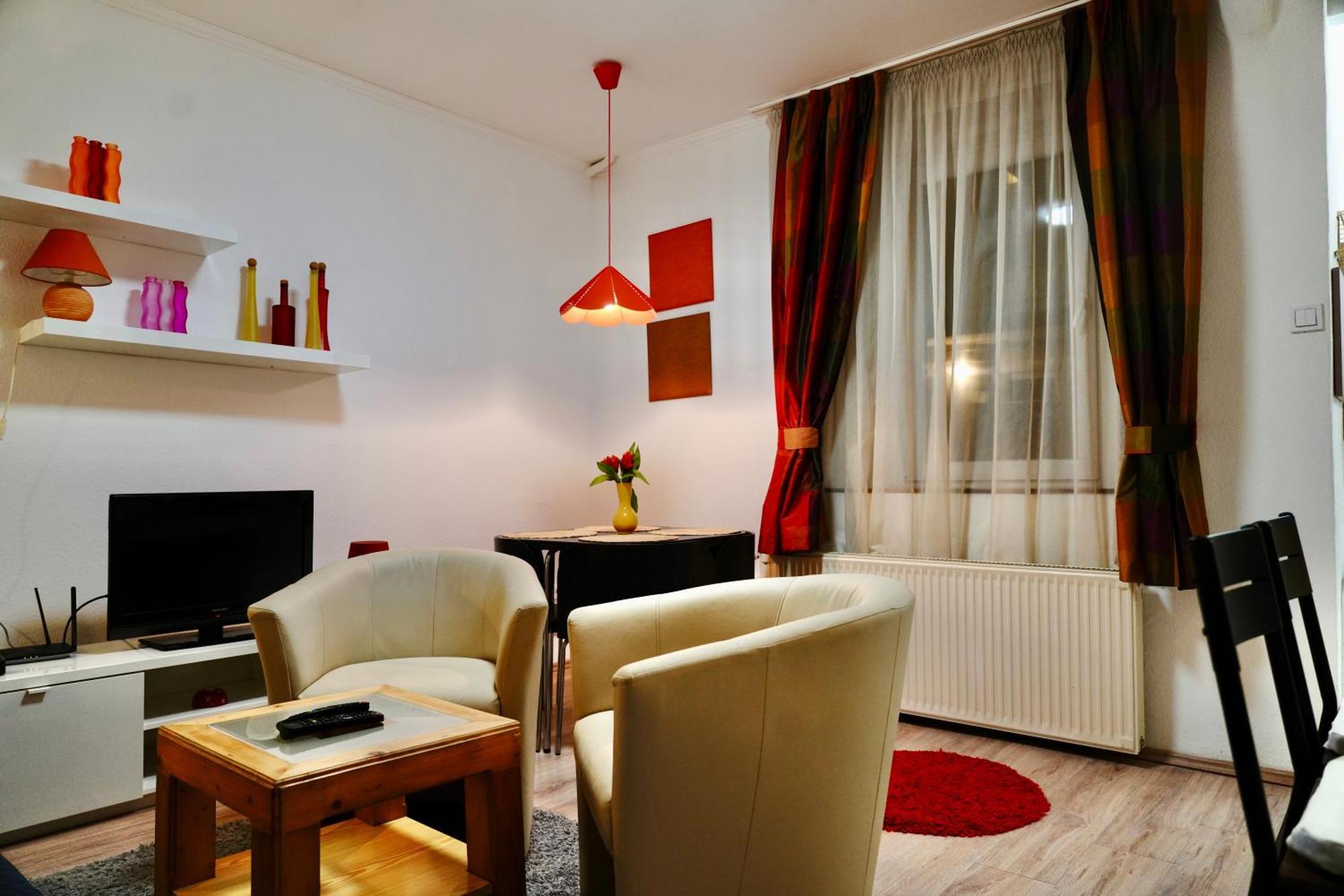 Appartamento Your Own Pretty Place In The Center Budapest Esterno foto